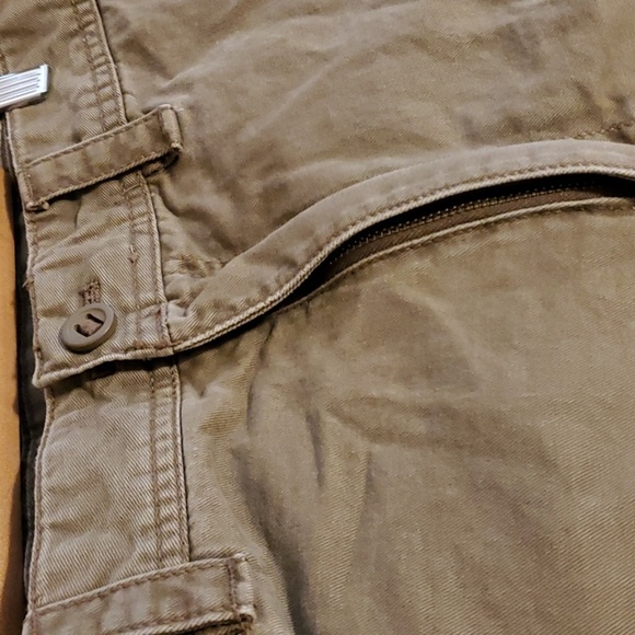Izod shorts men's size 42 brown cargo shorts worn Summer - Picture 6 of 16